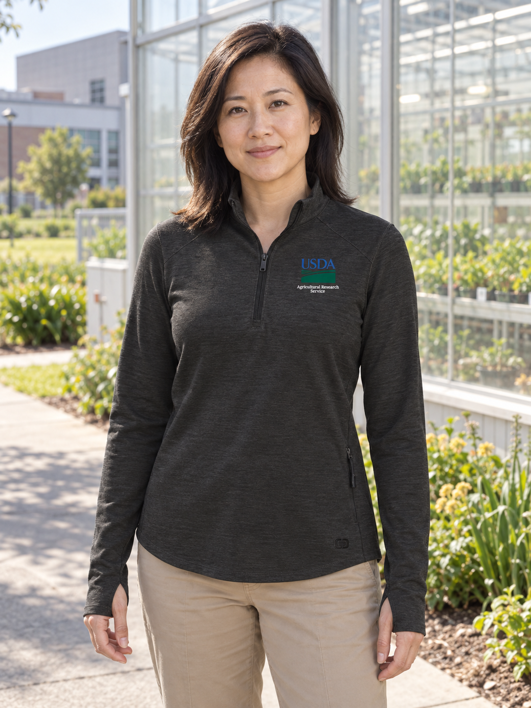 ARS Women's Motion 1/4 Zip — Black lifestyle product photograph