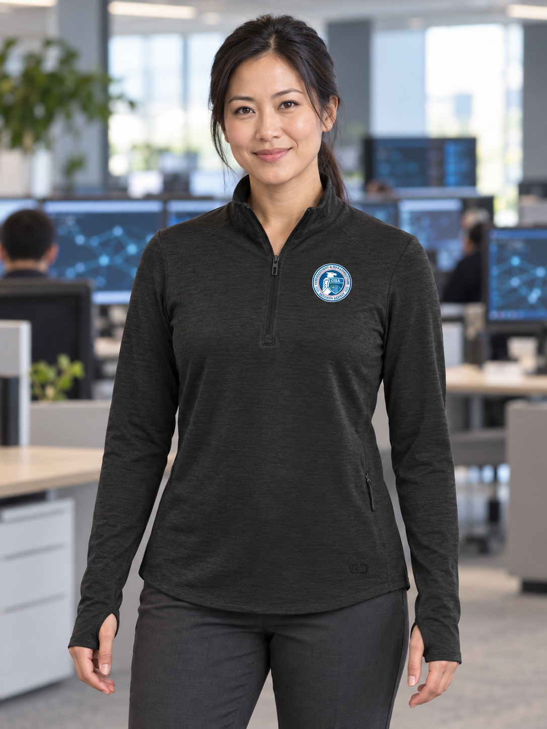 CISA Women's Motion 1/4 Zip — Black lifestyle product photograph