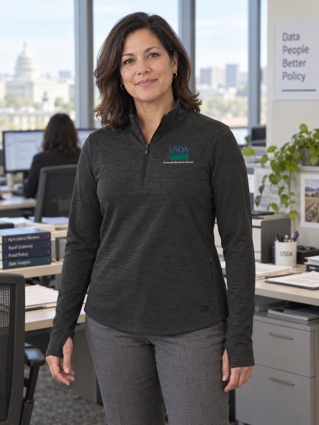ERS Women's Motion 1/4 Zip — Black lifestyle product photograph